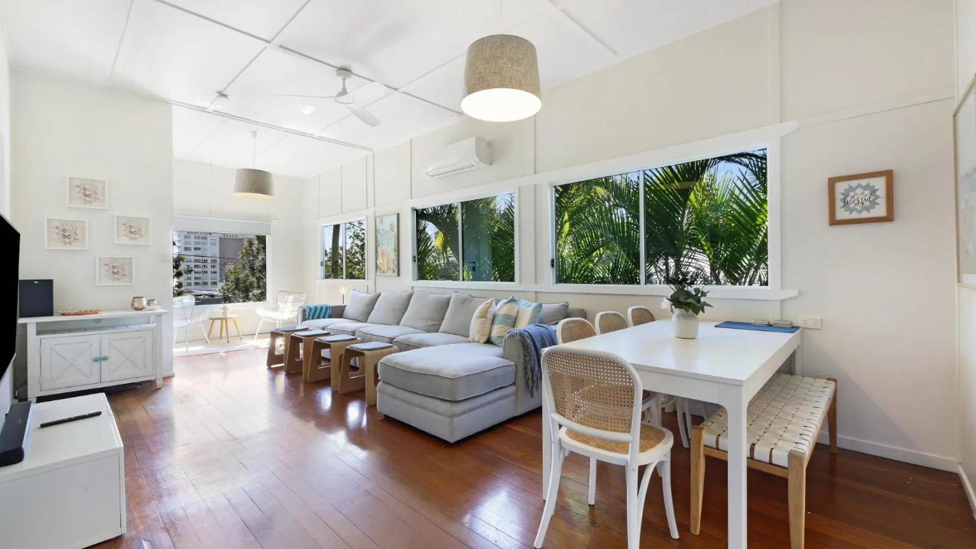 Holiday home 2-Bed Beach House In Burleigh Heads Amidst Nature Gold Coast